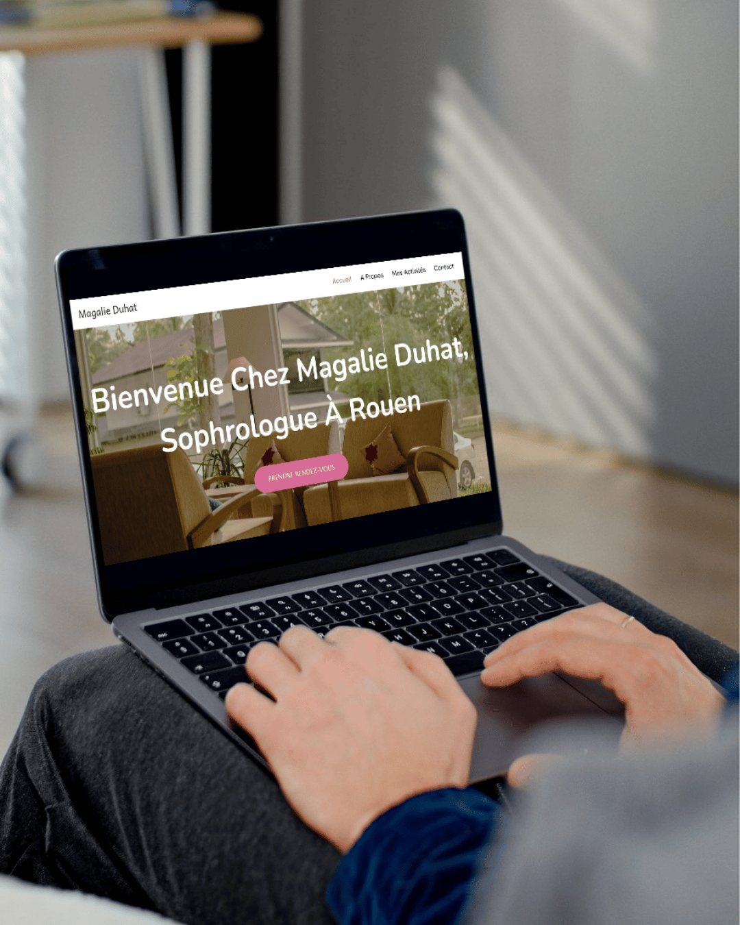 Exemple de template de site internet pour thérapeute : exemple illustré pour une sophrologue